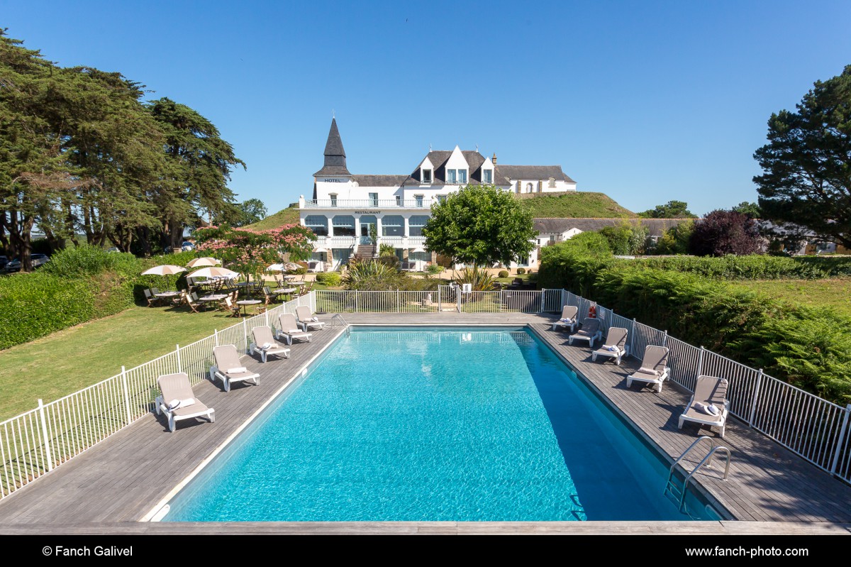 Piscine extérieur _ Hôtel le Tumulus à Carnac