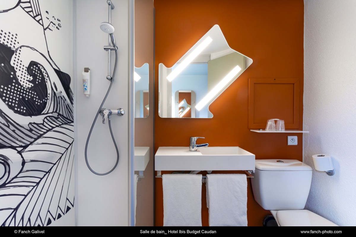 Salle de Bain, Ibis budget de Caudan