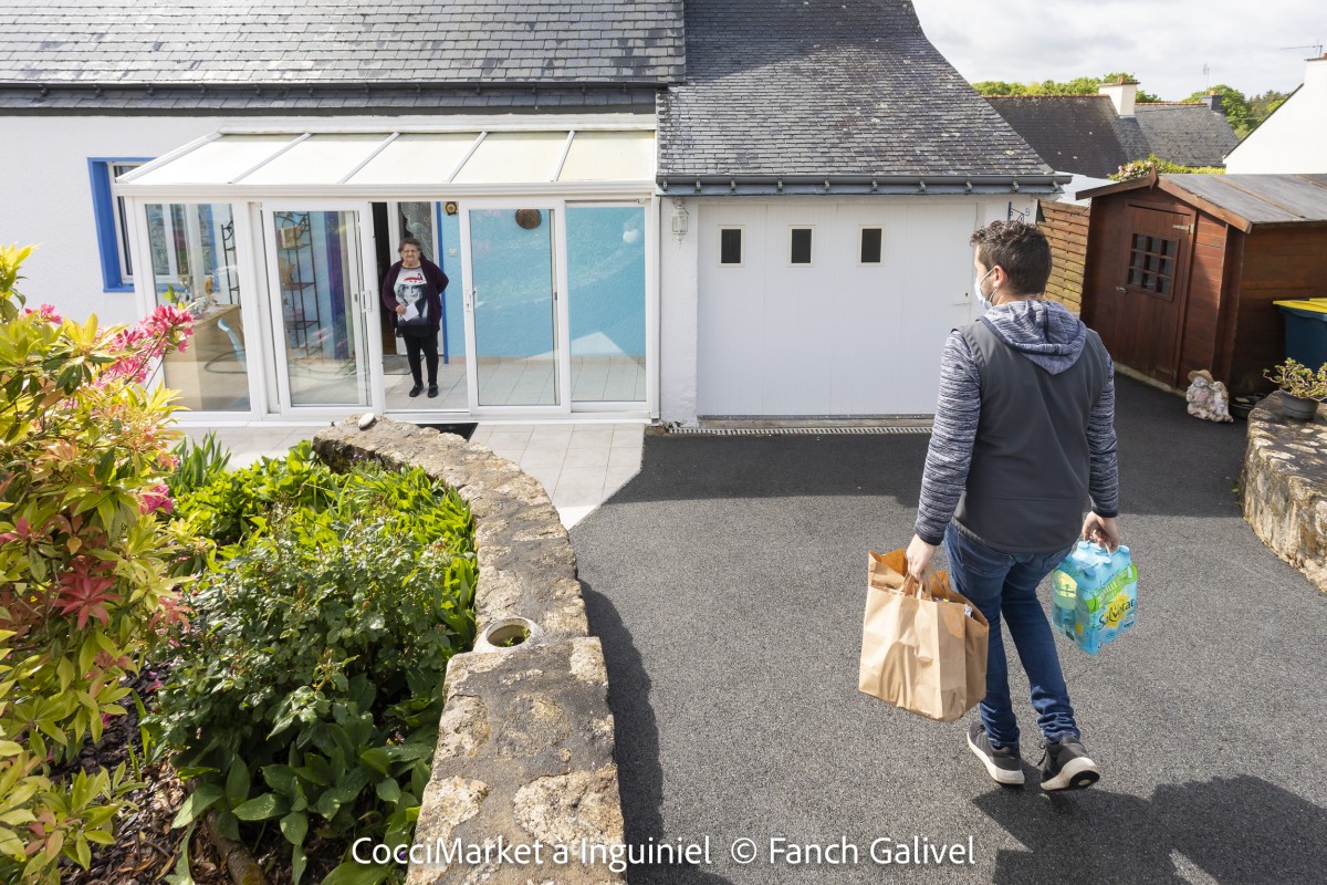 Livraison à domicile _ CocciMarket à Inguiniel durant la période de confinement covid-19.