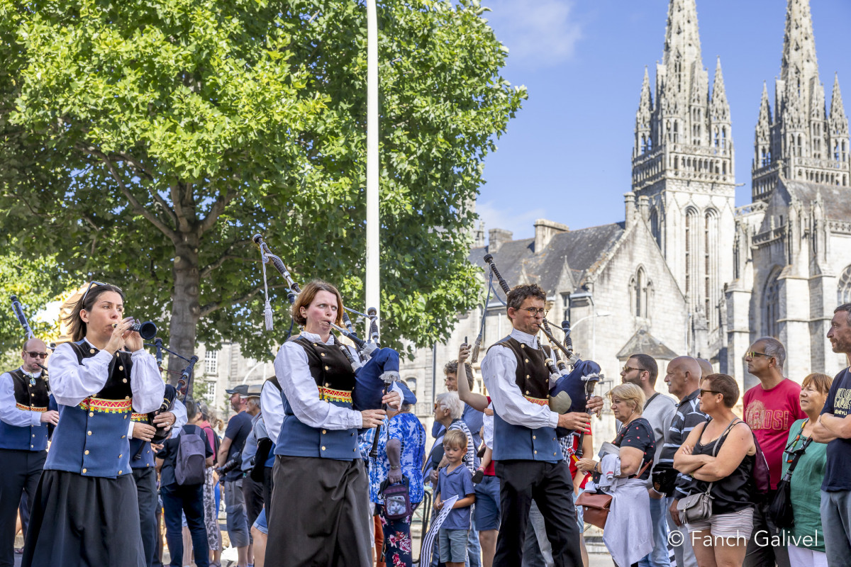 Bagad An Erge Vras, d’Ergué-Gabéric _ Festival de Cornouaille 2022 _ Quimper