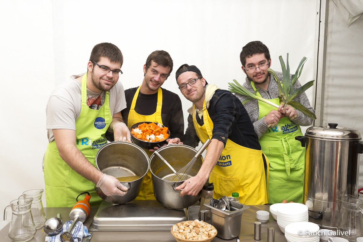 Journée Portes ouvertes au centre de Tri Adaoz de Caudan_Disco Soupe