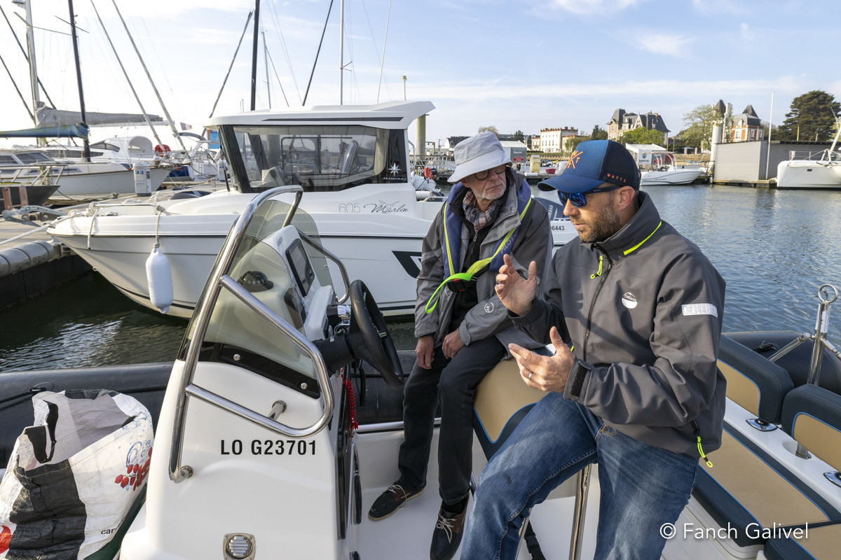 Le port de Kernevel à Lorient. Service de location de bateaux " Breizh Boat Club".
