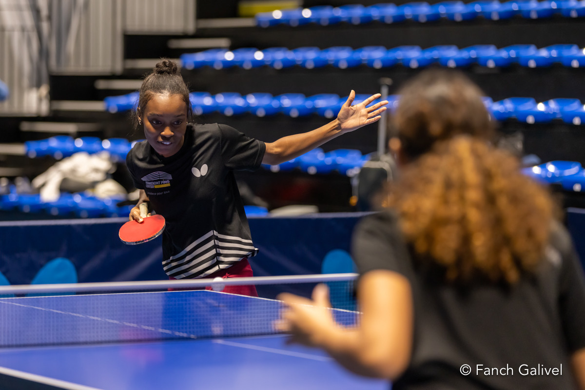 Entrainement des jeunes au Ping-Center d'Hennebont