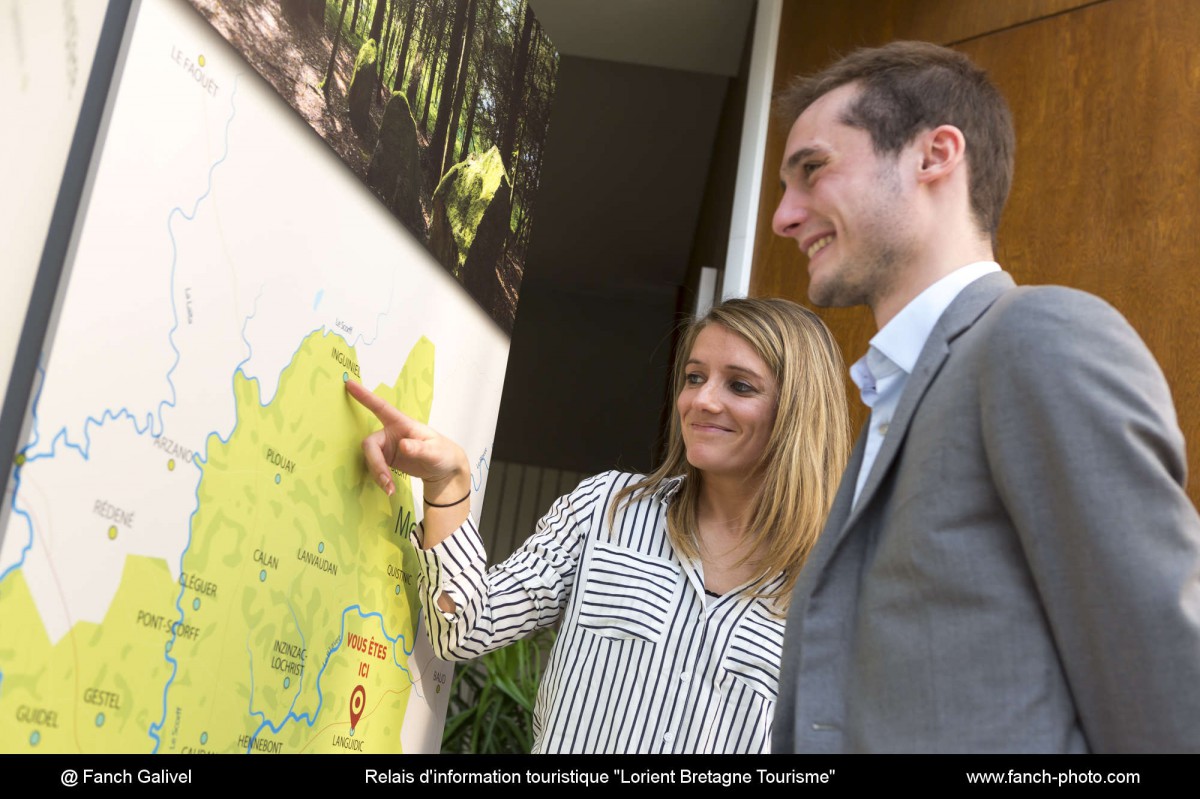 Relais d'information touristique "Lorient Bretagne Tourisme". Mairie de Languidic.