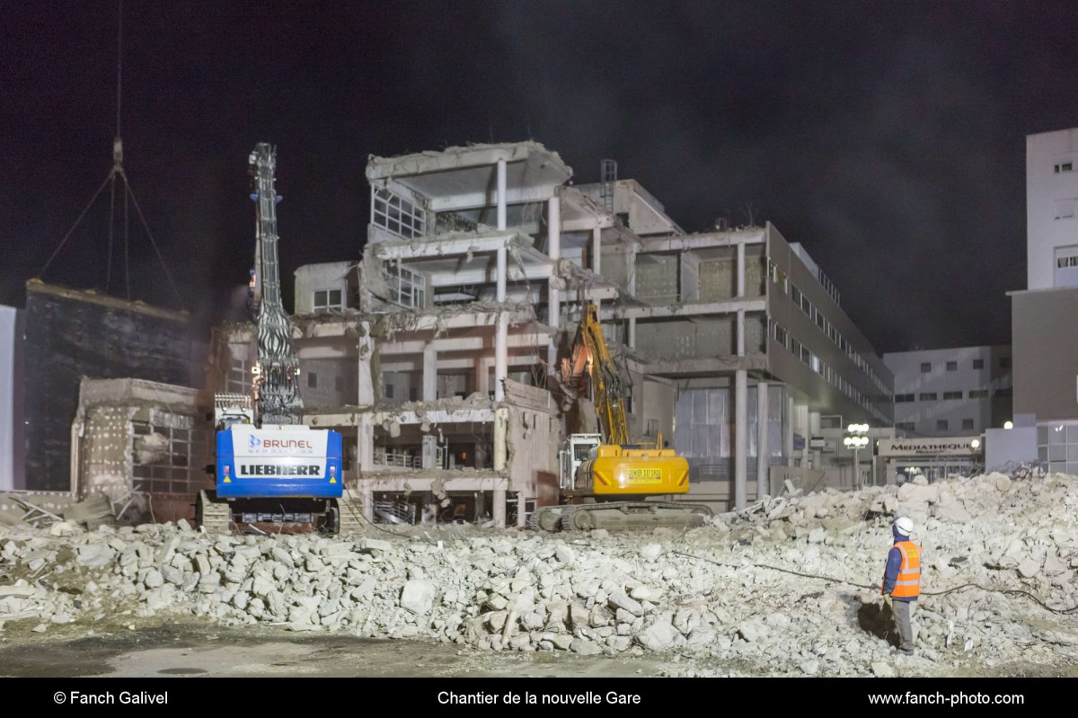 Chantier de démolition boulevard Cosmao du Manoir _ Chantier de la nouvelle Gare _ Lorient