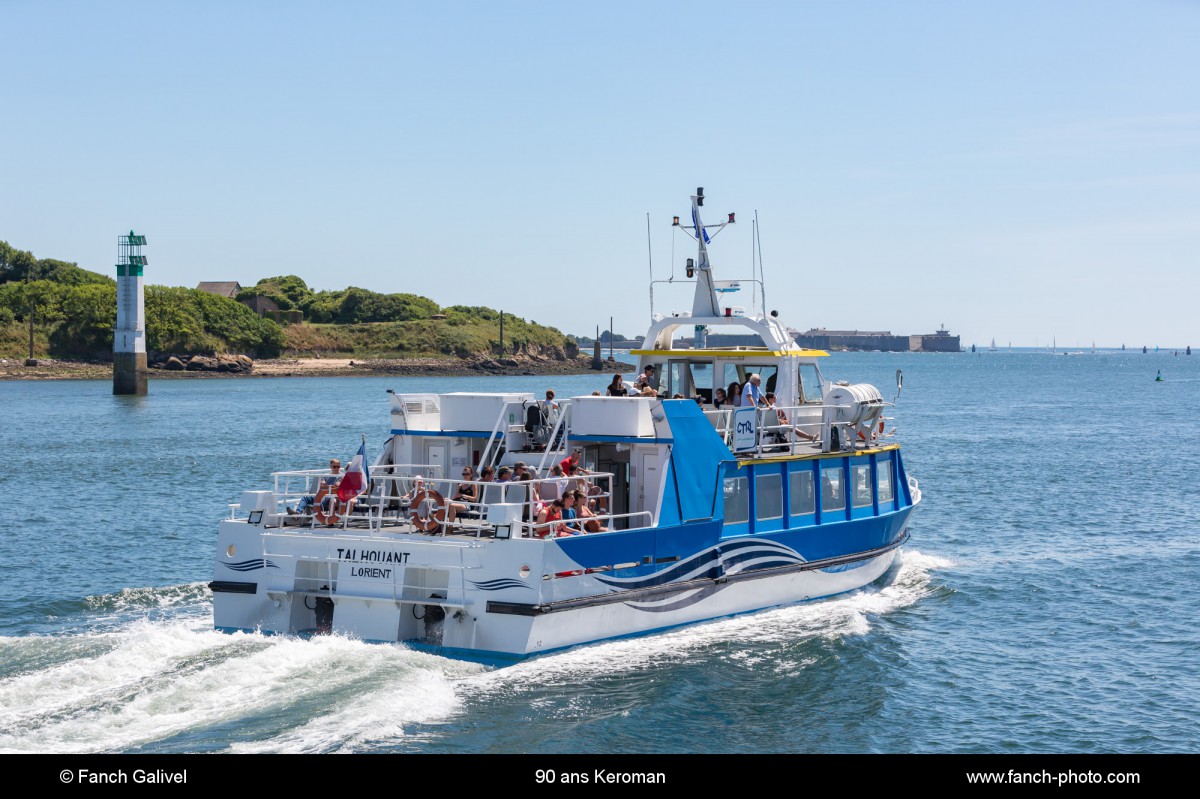 90 ans de Keroman _ liaison bateau-bus dans la rade de Lorient.