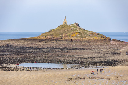 Plage de l'ilôt Saint-Michel à Erquy