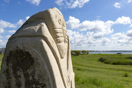 Sculpture du peuple des dunes _ Gavres