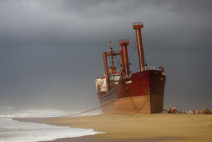 Echouage du Cargo TK Bremen _ Erdeven