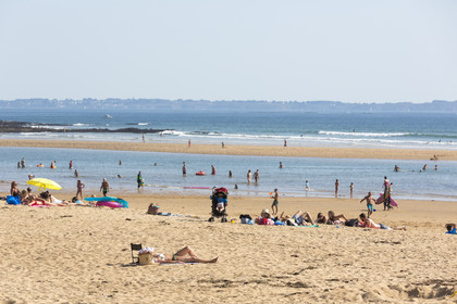 Cliff Beach in Guidel