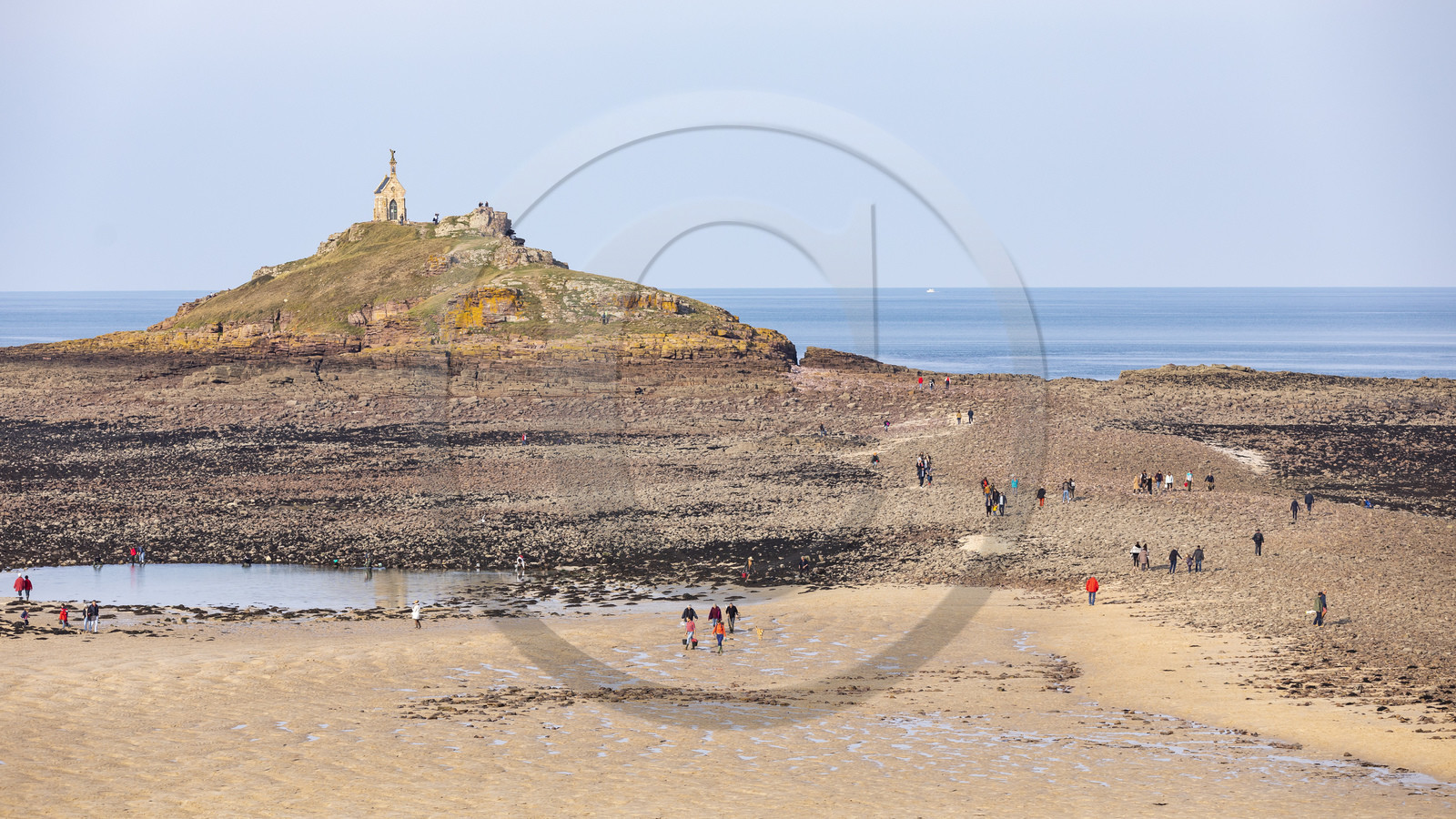 Plage de l'ilôt Saint-Michel à Erquy