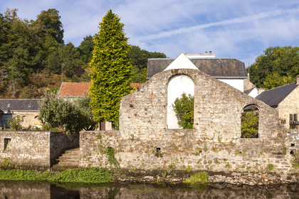 Pont-Scorff_Vestiges de la chapelle Saint-Jean.