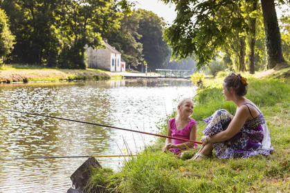 Pêche loisir en famille dans le Blavet