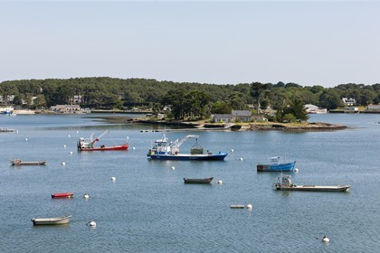Plates devant l ile Cuhan_ La trinite sur mer