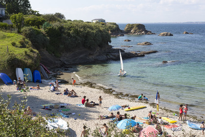 Plage de port-Mélite