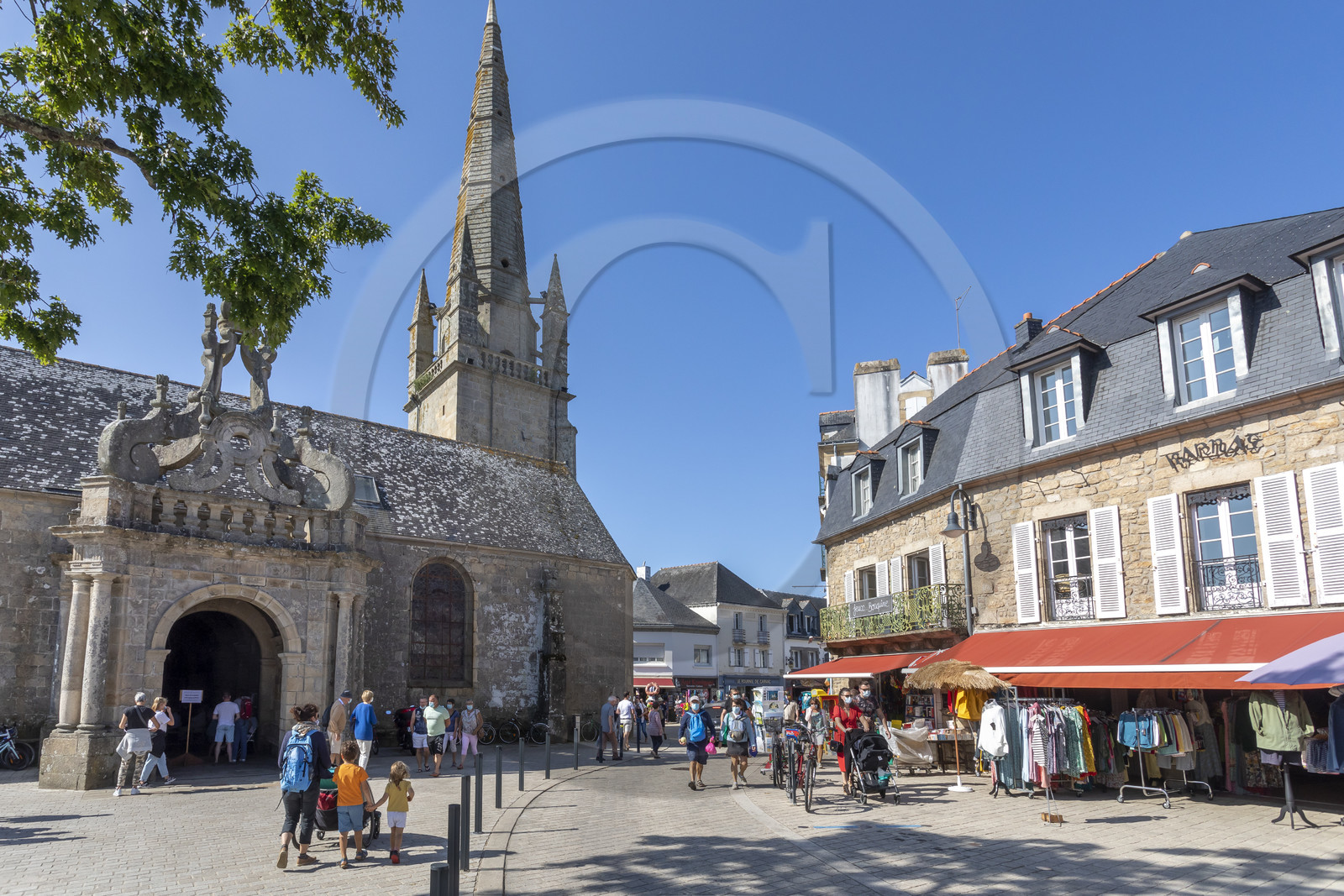 CARNAC _ Le bourg _ ÉTÉ 2021