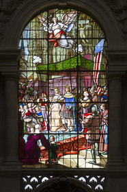 stained glass by Charles Champigneulle representing Anne de Bretagne's wedding
