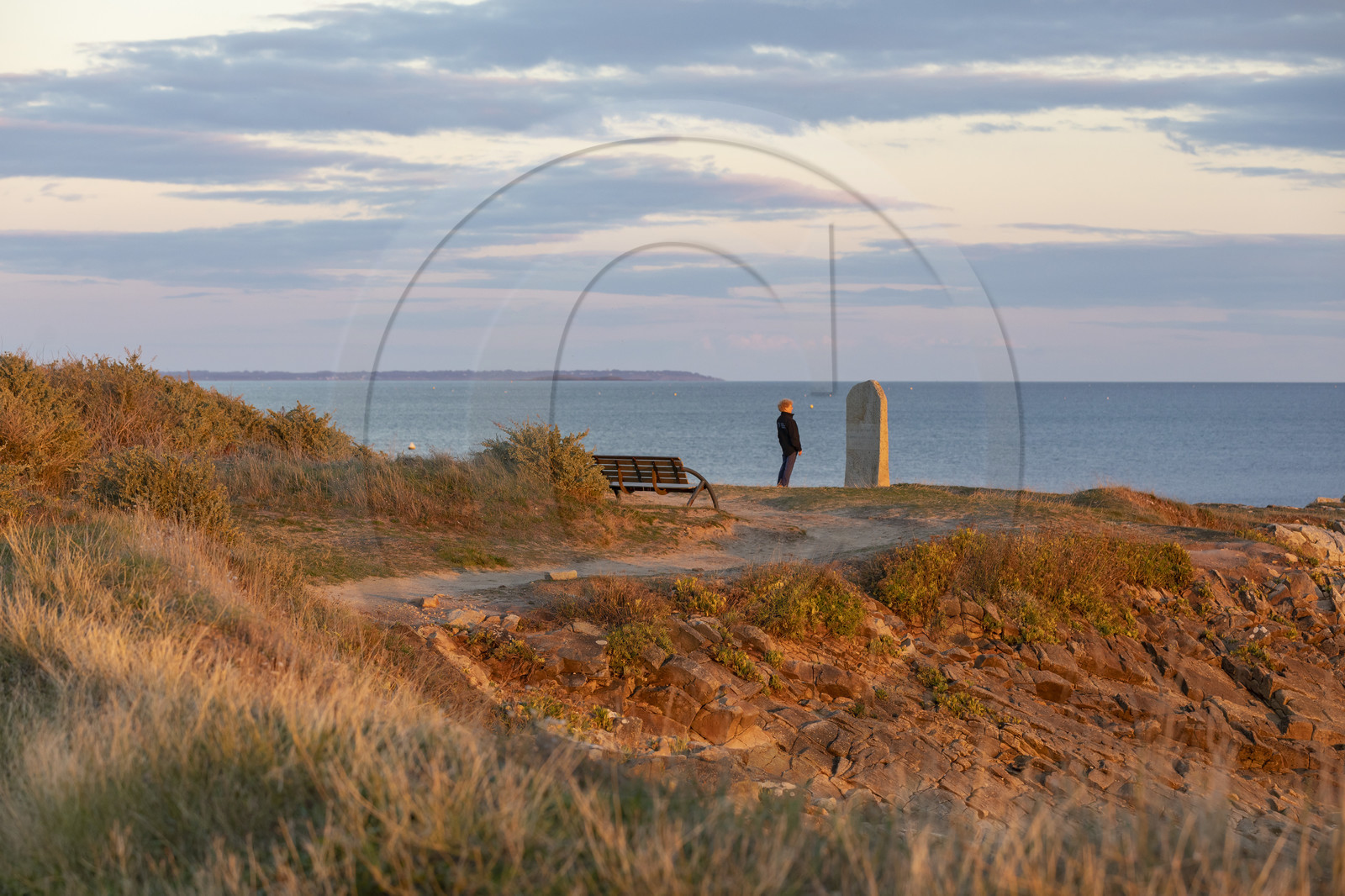 Stèle aux émigrés entre Légenèse et Ty Bihan