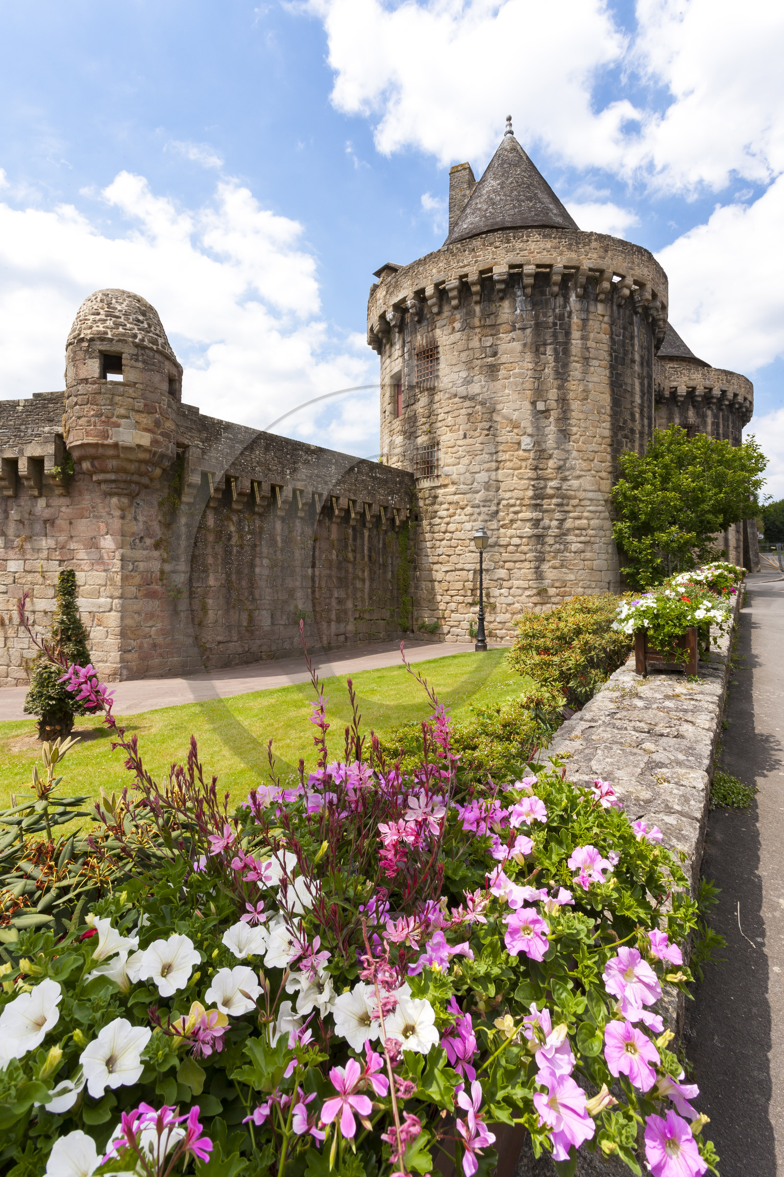 Les tours Bro Erec'h _ Hennebont