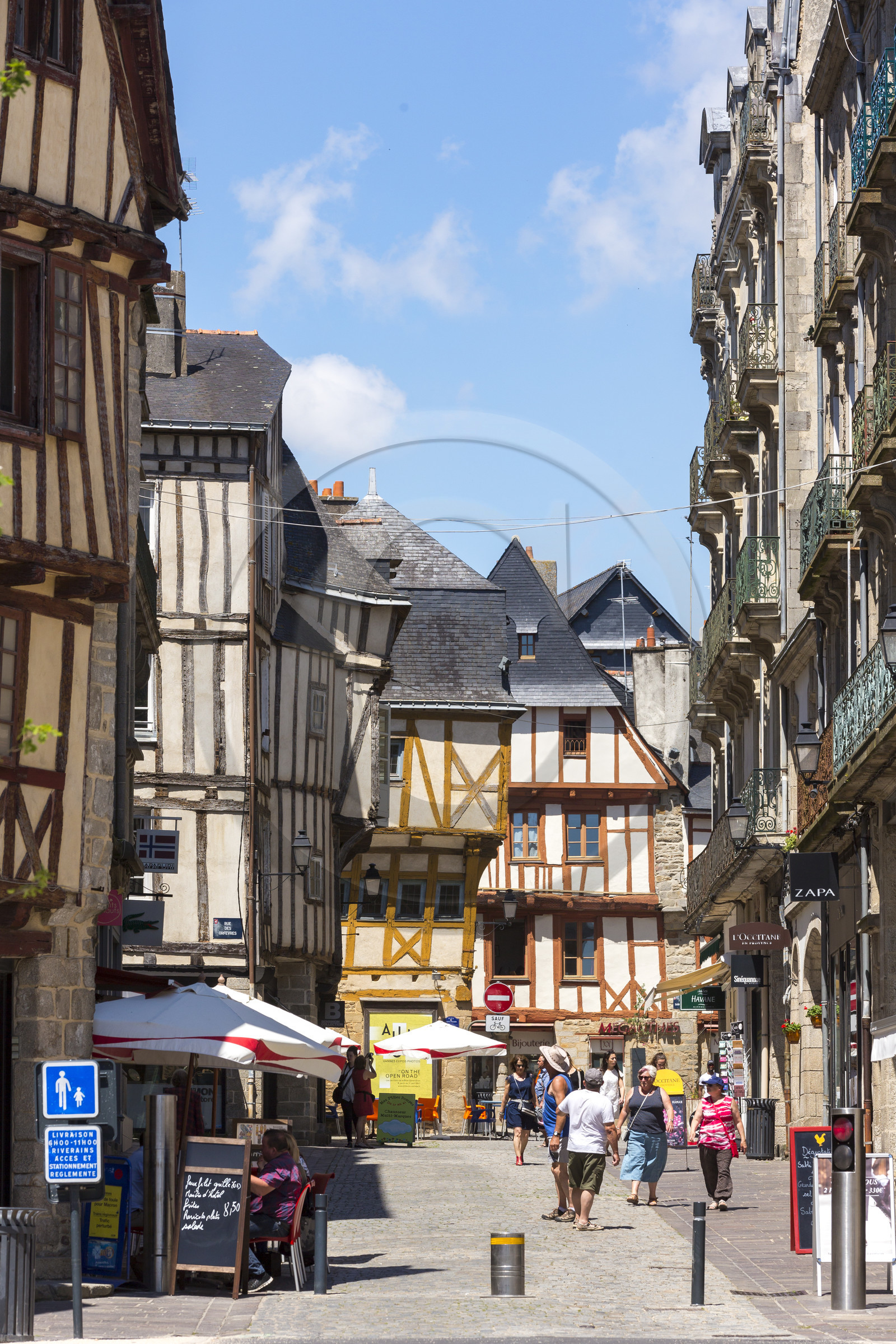 Maisons à colombages_Vannes**Half-timbered houses_Vannes