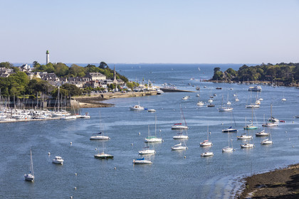 View of the Odet estuary _ Bénodet