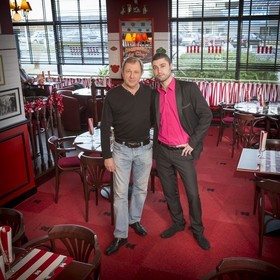 Mr Thierry Ruc et son fils